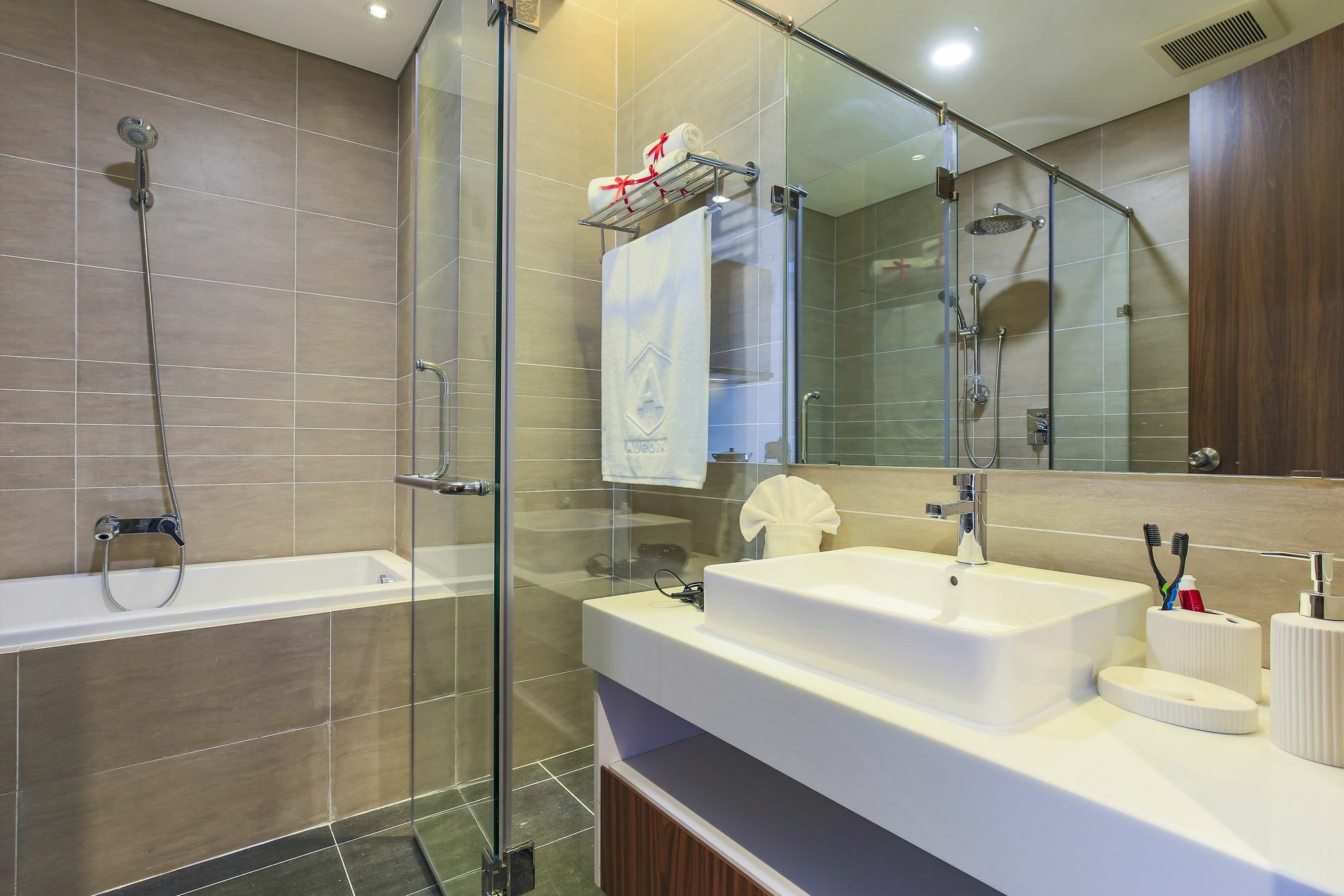 Aurora Serviced Apartments (Adults Only) Ho-Chi-Minh-Stadt Exterior foto